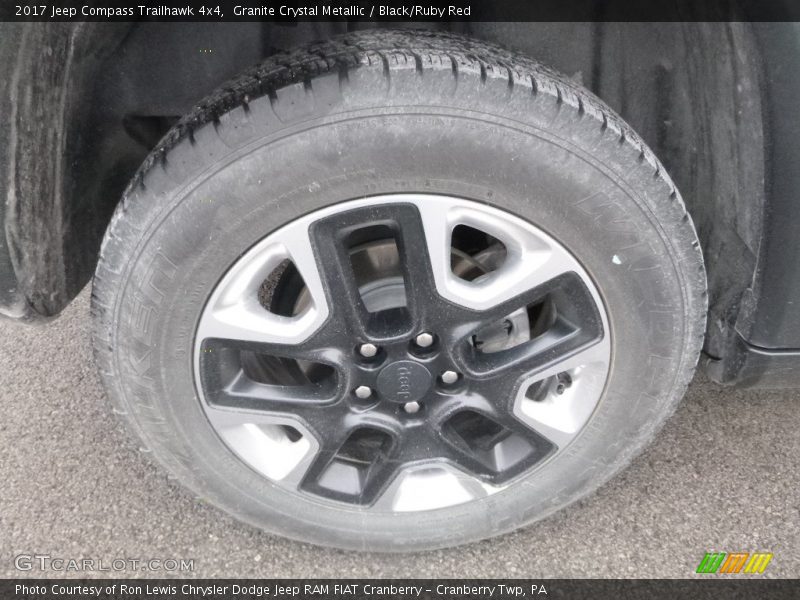 Granite Crystal Metallic / Black/Ruby Red 2017 Jeep Compass Trailhawk 4x4