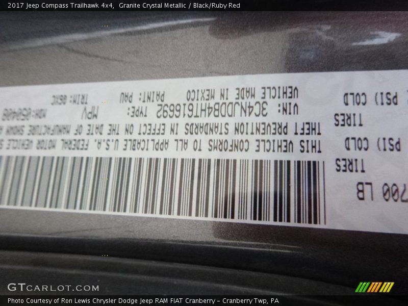 Granite Crystal Metallic / Black/Ruby Red 2017 Jeep Compass Trailhawk 4x4