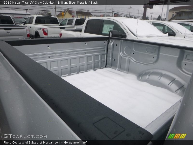 Brilliant Silver Metallic / Black 2019 Nissan Titan SV Crew Cab 4x4