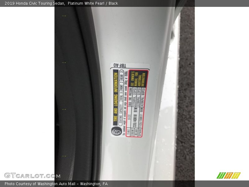 Platinum White Pearl / Black 2019 Honda Civic Touring Sedan