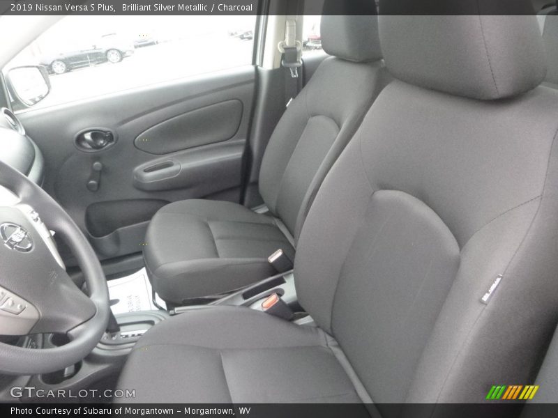 Brilliant Silver Metallic / Charcoal 2019 Nissan Versa S Plus