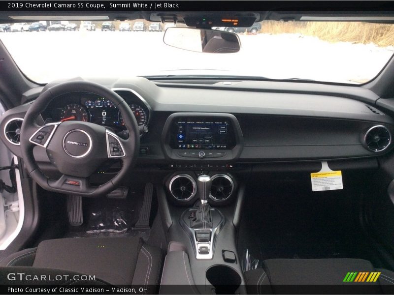 Dashboard of 2019 Camaro SS Coupe
