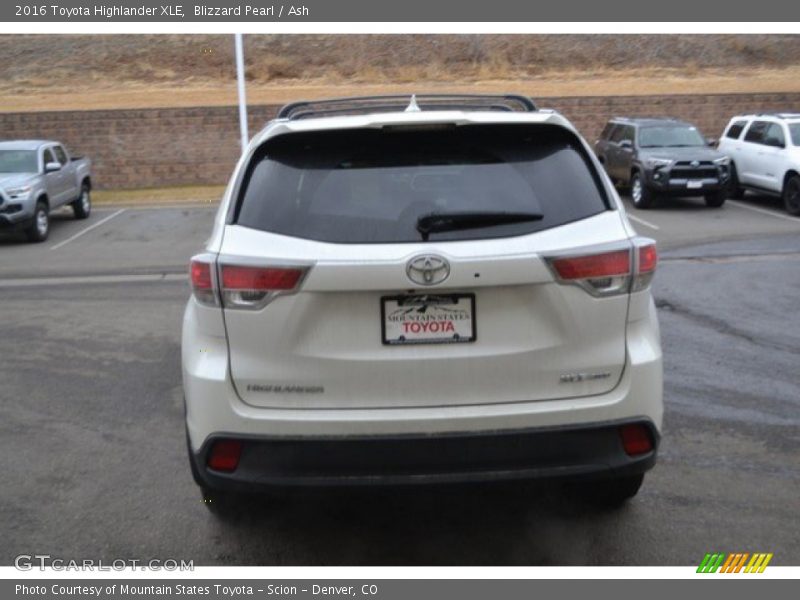 Blizzard Pearl / Ash 2016 Toyota Highlander XLE