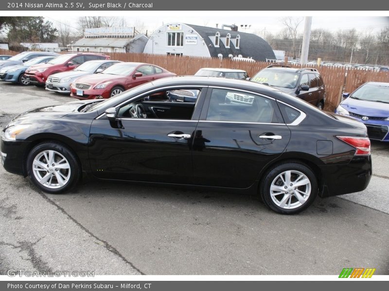 Super Black / Charcoal 2014 Nissan Altima 2.5 SV