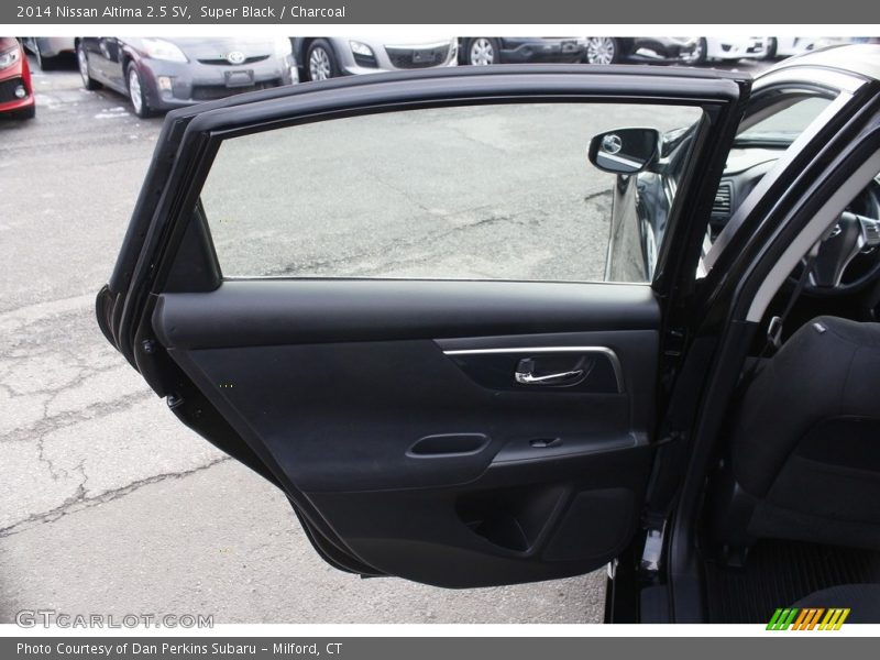 Super Black / Charcoal 2014 Nissan Altima 2.5 SV