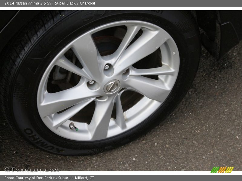 Super Black / Charcoal 2014 Nissan Altima 2.5 SV