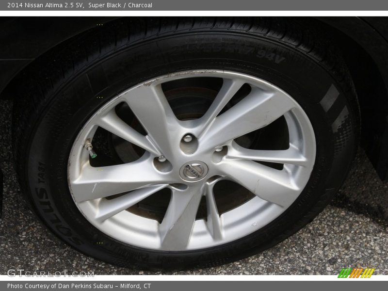 Super Black / Charcoal 2014 Nissan Altima 2.5 SV