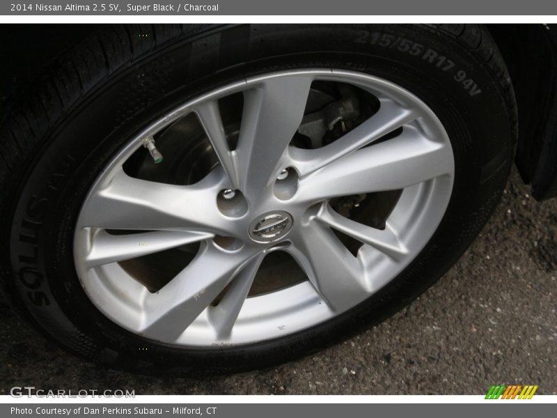 Super Black / Charcoal 2014 Nissan Altima 2.5 SV
