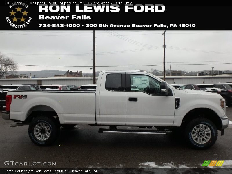 Oxford White / Earth Gray 2019 Ford F250 Super Duty XLT SuperCab 4x4