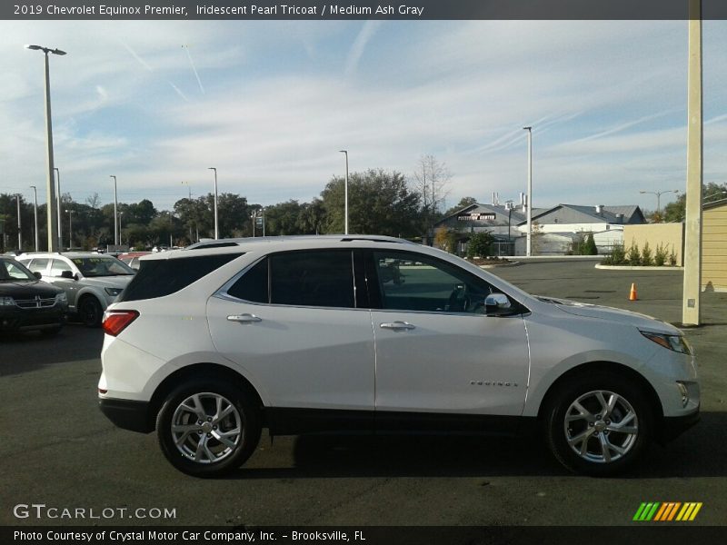 Iridescent Pearl Tricoat / Medium Ash Gray 2019 Chevrolet Equinox Premier