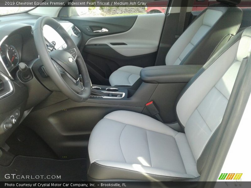 Iridescent Pearl Tricoat / Medium Ash Gray 2019 Chevrolet Equinox Premier