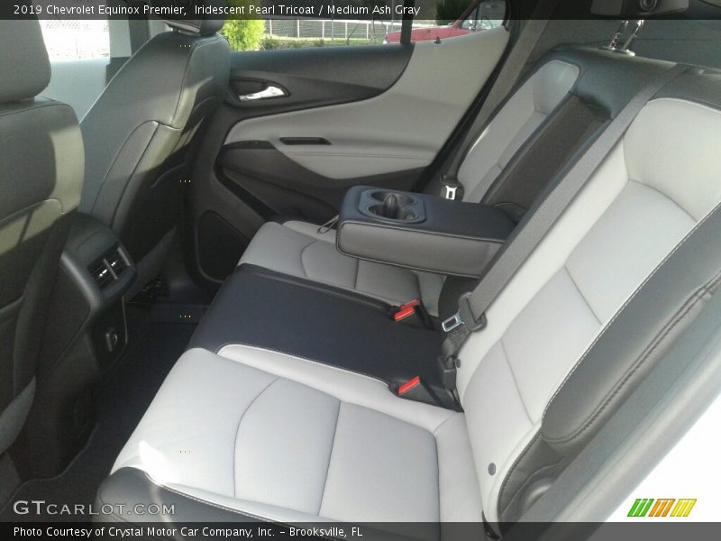 Iridescent Pearl Tricoat / Medium Ash Gray 2019 Chevrolet Equinox Premier