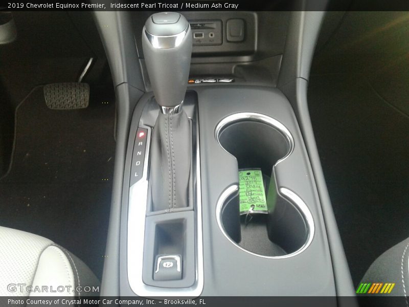 Iridescent Pearl Tricoat / Medium Ash Gray 2019 Chevrolet Equinox Premier