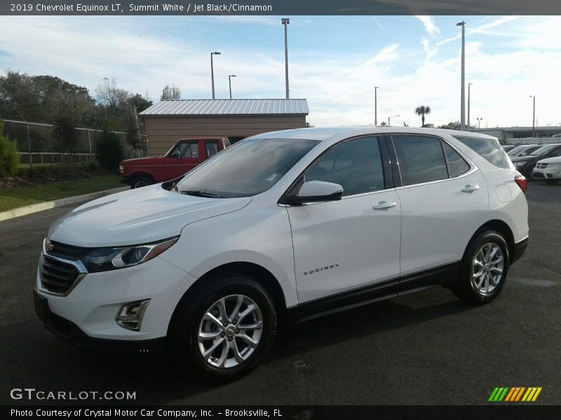 Summit White / Jet Black/Cinnamon 2019 Chevrolet Equinox LT