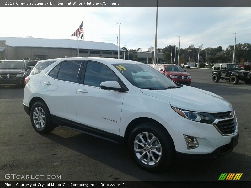 Summit White / Jet Black/Cinnamon 2019 Chevrolet Equinox LT