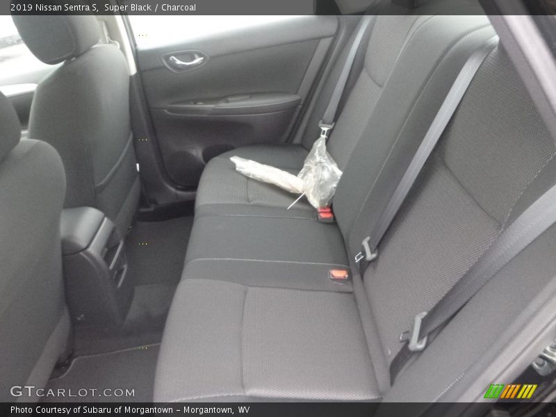 Super Black / Charcoal 2019 Nissan Sentra S