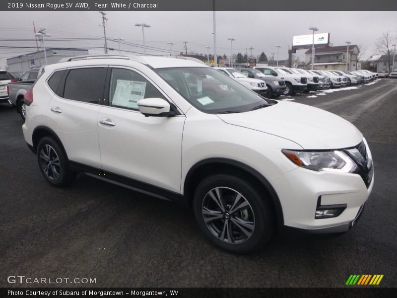 Pearl White / Charcoal 2019 Nissan Rogue SV AWD