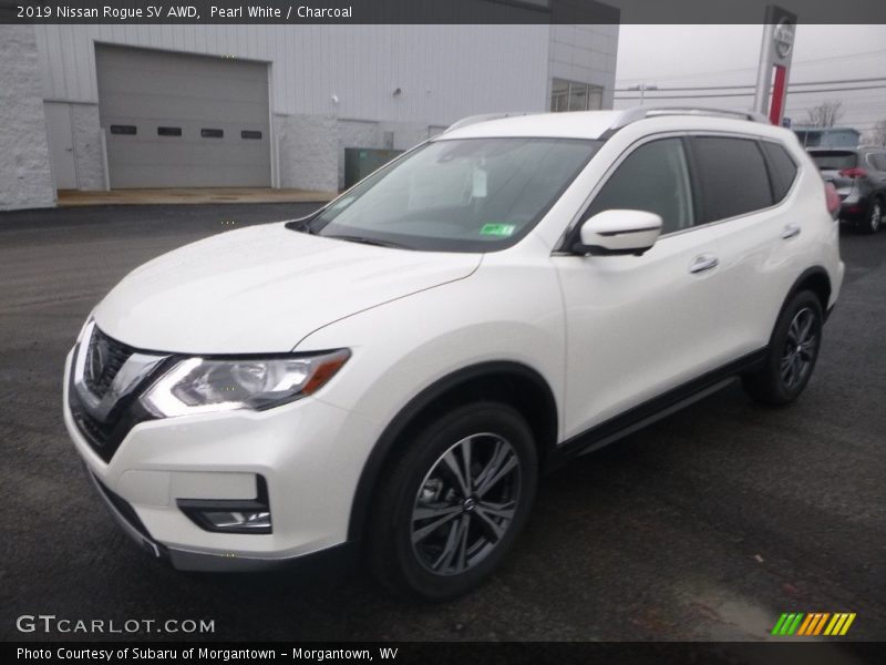 Pearl White / Charcoal 2019 Nissan Rogue SV AWD
