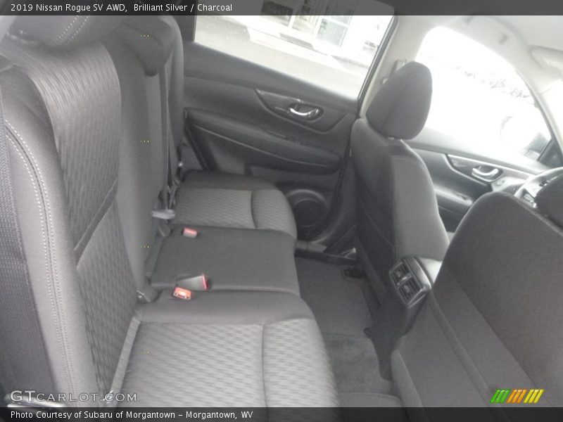 Brilliant Silver / Charcoal 2019 Nissan Rogue SV AWD