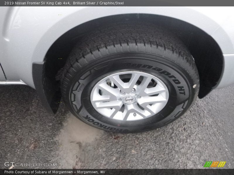 Brilliant Silver / Graphite/Steel 2019 Nissan Frontier SV King Cab 4x4