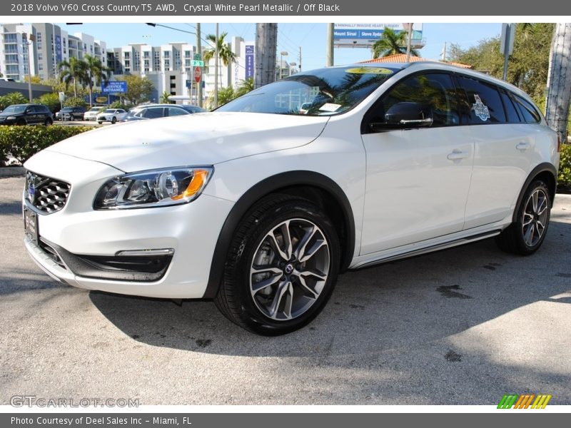 Crystal White Pearl Metallic / Off Black 2018 Volvo V60 Cross Country T5 AWD