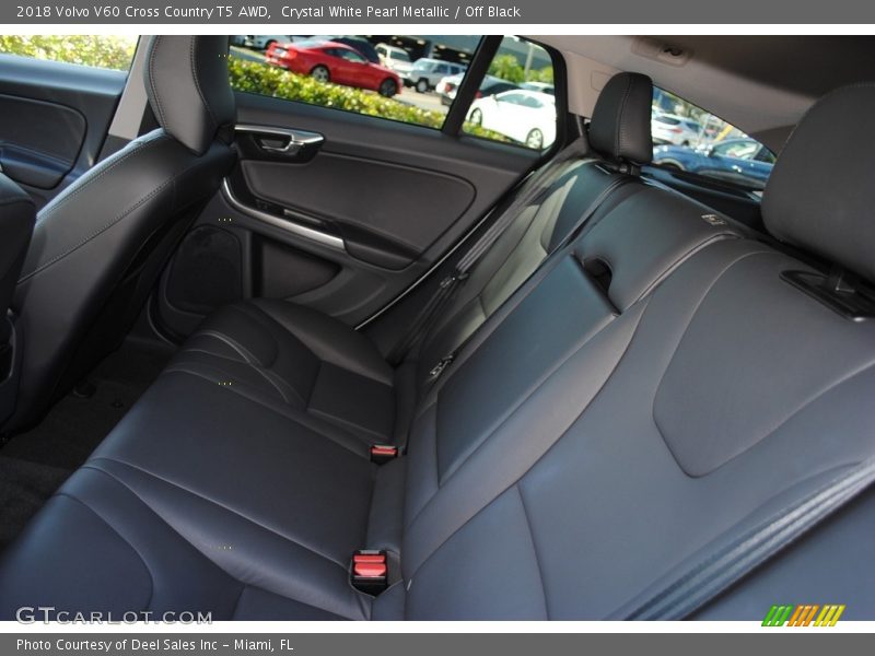 Crystal White Pearl Metallic / Off Black 2018 Volvo V60 Cross Country T5 AWD