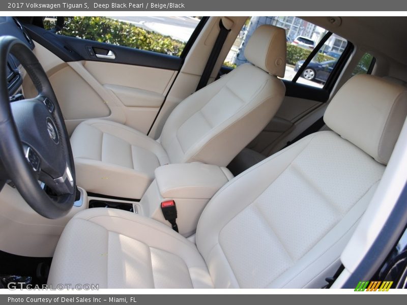 Deep Black Pearl / Beige/Black 2017 Volkswagen Tiguan S