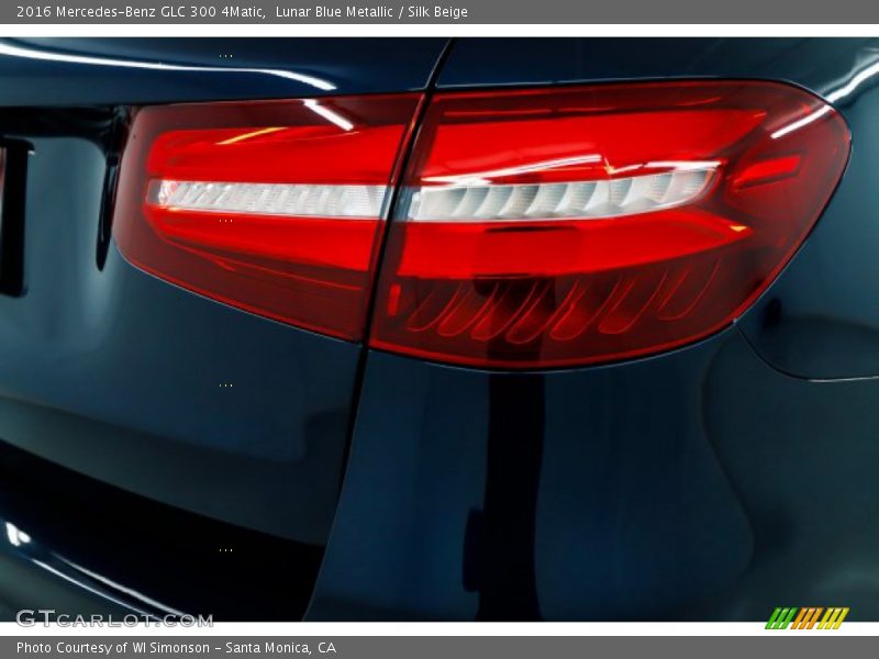 Lunar Blue Metallic / Silk Beige 2016 Mercedes-Benz GLC 300 4Matic