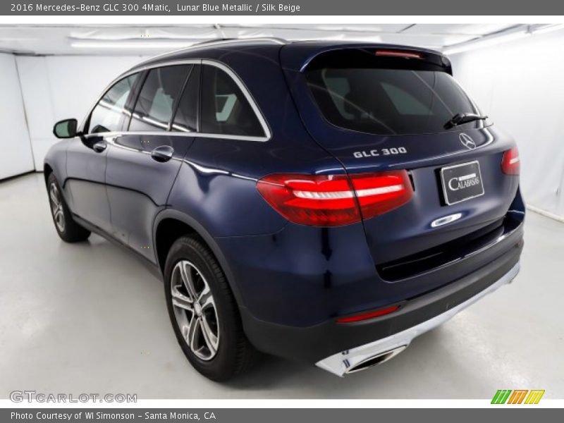 Lunar Blue Metallic / Silk Beige 2016 Mercedes-Benz GLC 300 4Matic