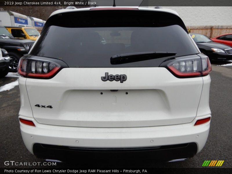 Bright White / Black 2019 Jeep Cherokee Limited 4x4