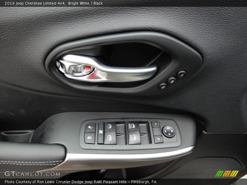 Bright White / Black 2019 Jeep Cherokee Limited 4x4