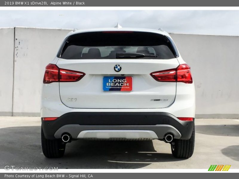 Alpine White / Black 2019 BMW X1 sDrive28i