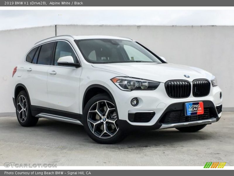 Alpine White / Black 2019 BMW X1 sDrive28i