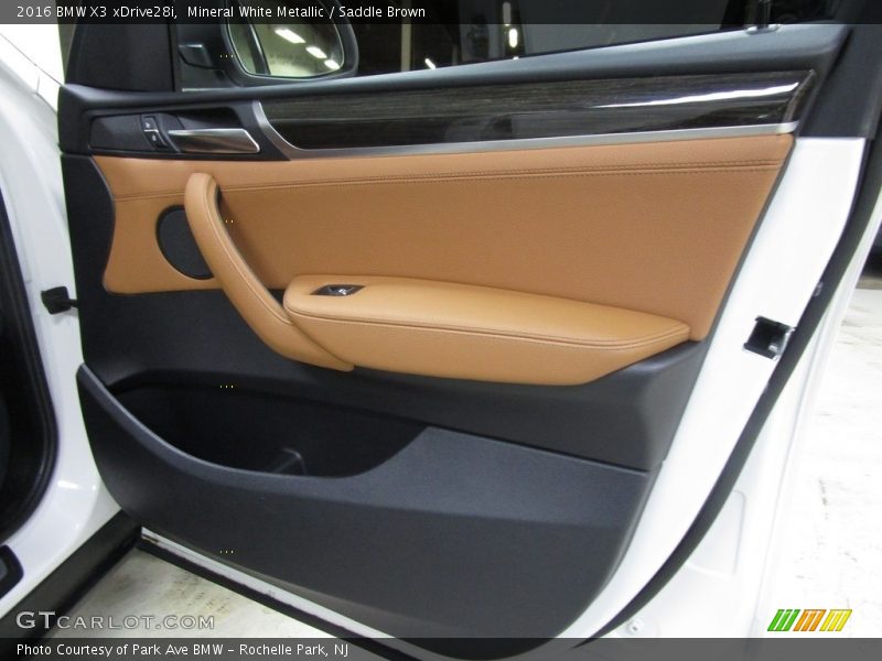 Mineral White Metallic / Saddle Brown 2016 BMW X3 xDrive28i