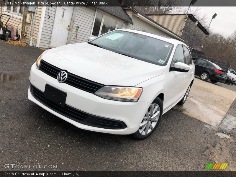 Candy White / Titan Black 2012 Volkswagen Jetta SE Sedan