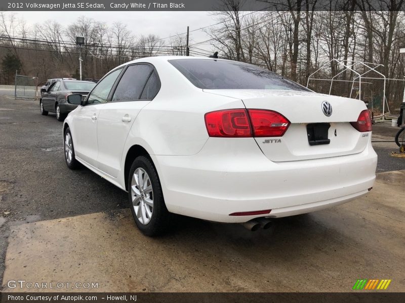 Candy White / Titan Black 2012 Volkswagen Jetta SE Sedan
