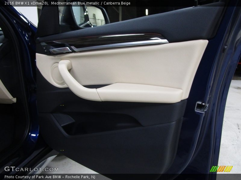 Mediterranean Blue metallic / Canberra Beige 2016 BMW X1 xDrive28i