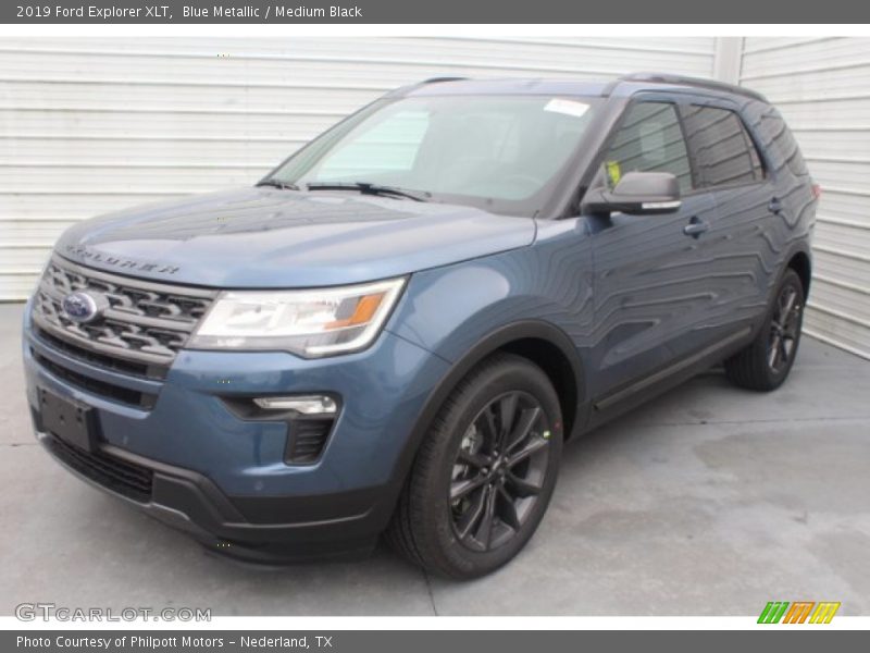 Blue Metallic / Medium Black 2019 Ford Explorer XLT