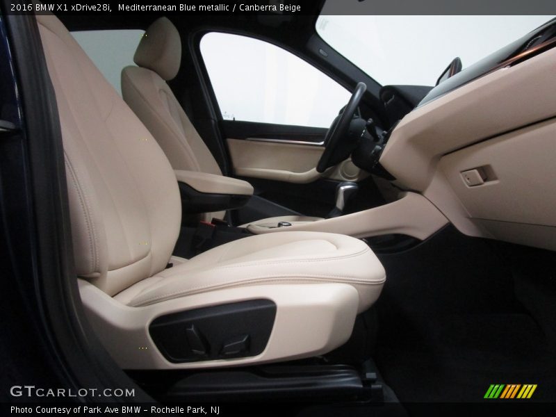 Mediterranean Blue metallic / Canberra Beige 2016 BMW X1 xDrive28i