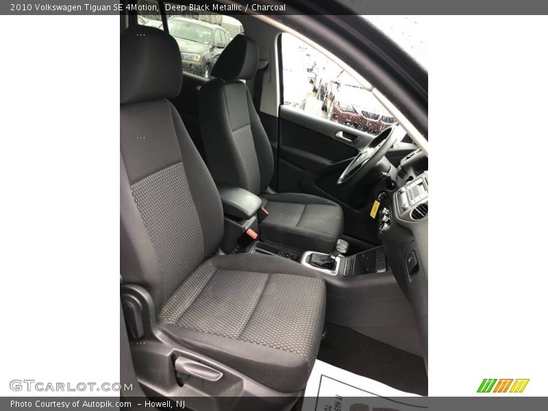 Deep Black Metallic / Charcoal 2010 Volkswagen Tiguan SE 4Motion
