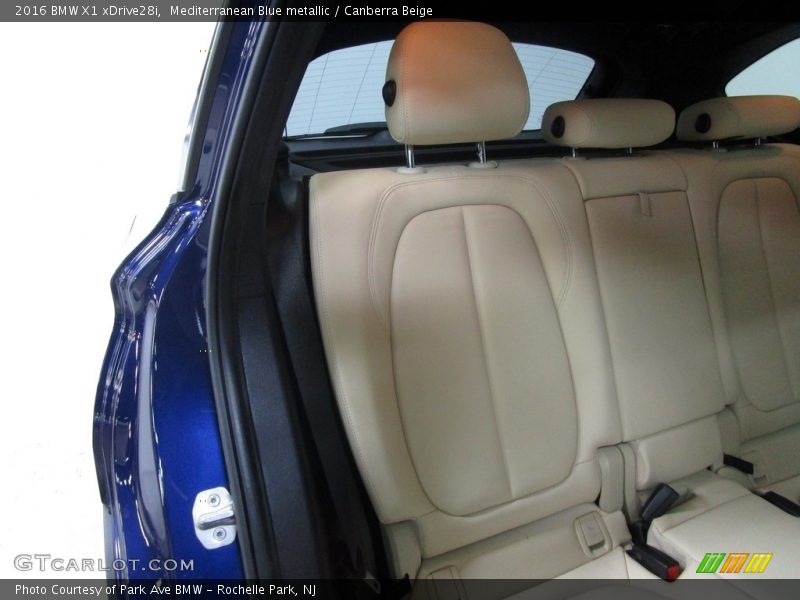 Mediterranean Blue metallic / Canberra Beige 2016 BMW X1 xDrive28i