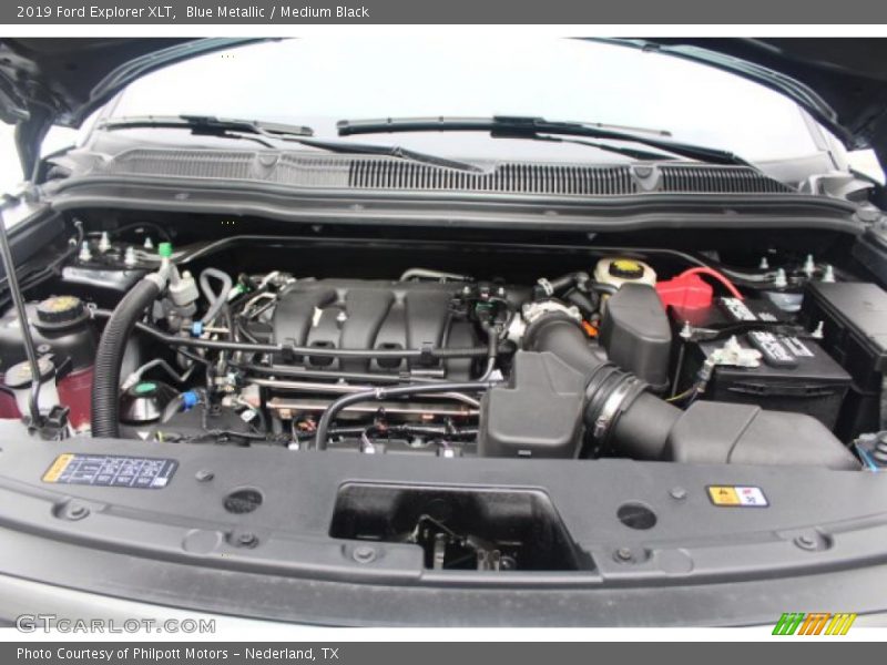 Blue Metallic / Medium Black 2019 Ford Explorer XLT