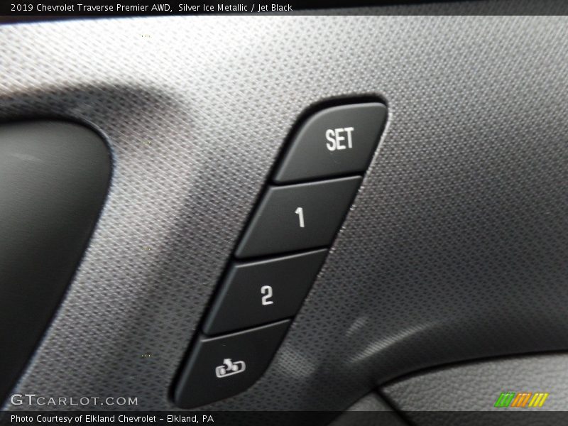 Silver Ice Metallic / Jet Black 2019 Chevrolet Traverse Premier AWD