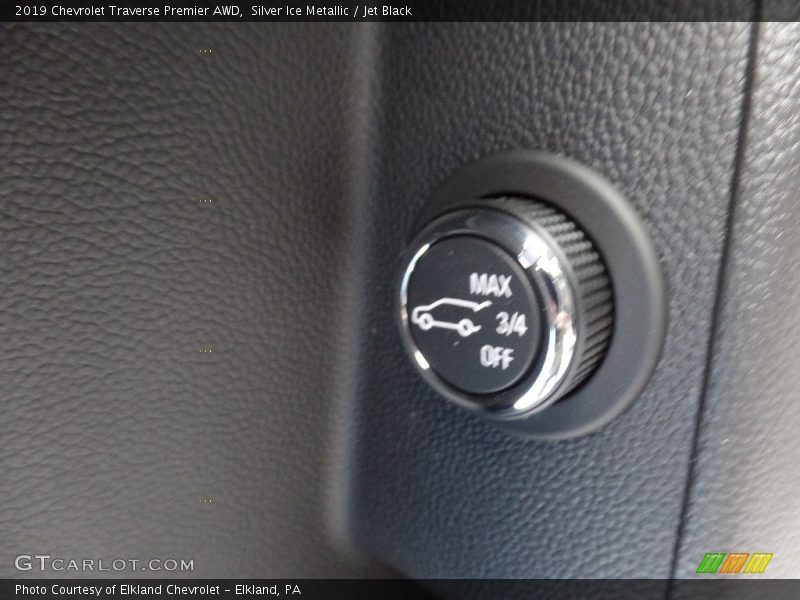 Silver Ice Metallic / Jet Black 2019 Chevrolet Traverse Premier AWD