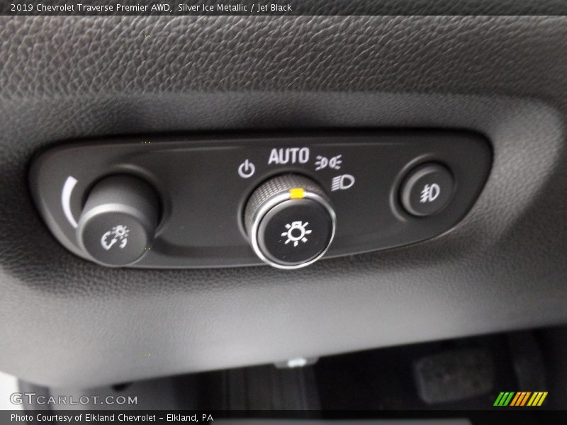 Silver Ice Metallic / Jet Black 2019 Chevrolet Traverse Premier AWD