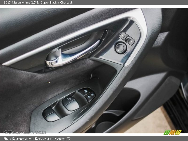 Super Black / Charcoal 2013 Nissan Altima 2.5 S
