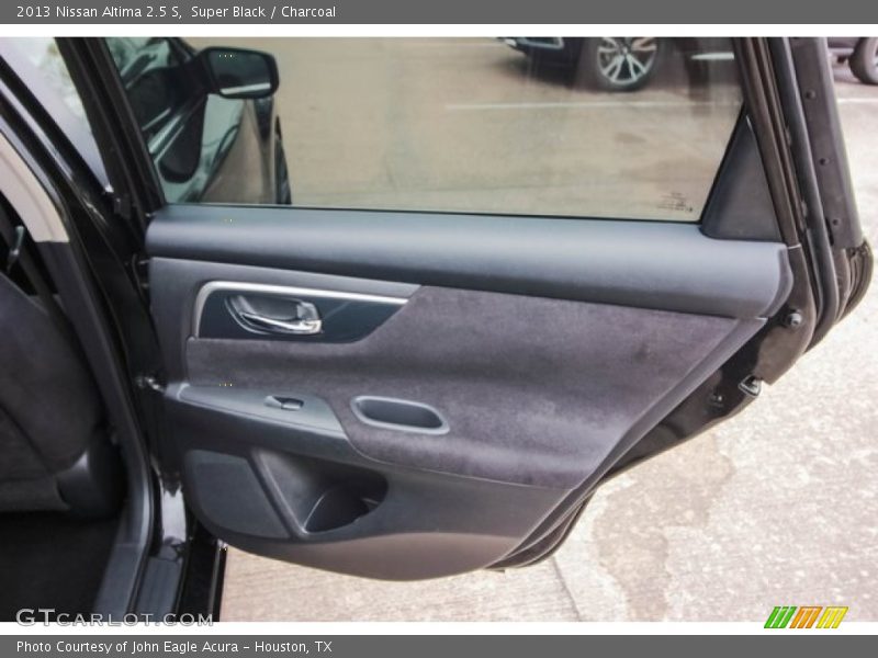 Super Black / Charcoal 2013 Nissan Altima 2.5 S