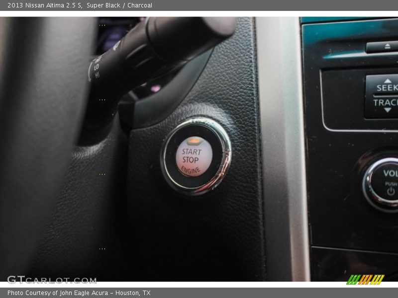 Super Black / Charcoal 2013 Nissan Altima 2.5 S