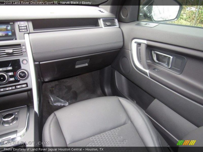 Narvik Black / Ebony 2019 Land Rover Discovery Sport SE