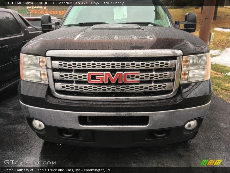Onyx Black / Ebony 2011 GMC Sierra 2500HD SLE Extended Cab 4x4